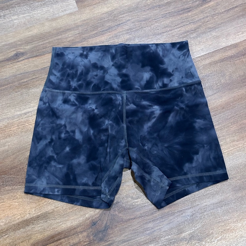 Lululemon Align 6” Shorts